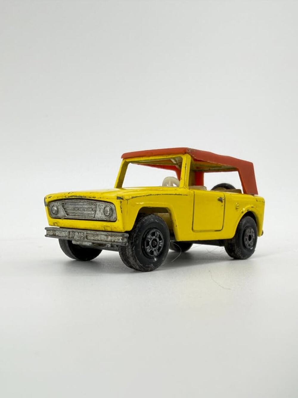1969 Lesney Matchbox No.18 Yellow Field Car Made In England Superfast